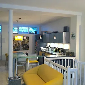 Modern Design Loft Apartment, Steps To Notre Dame Apartment