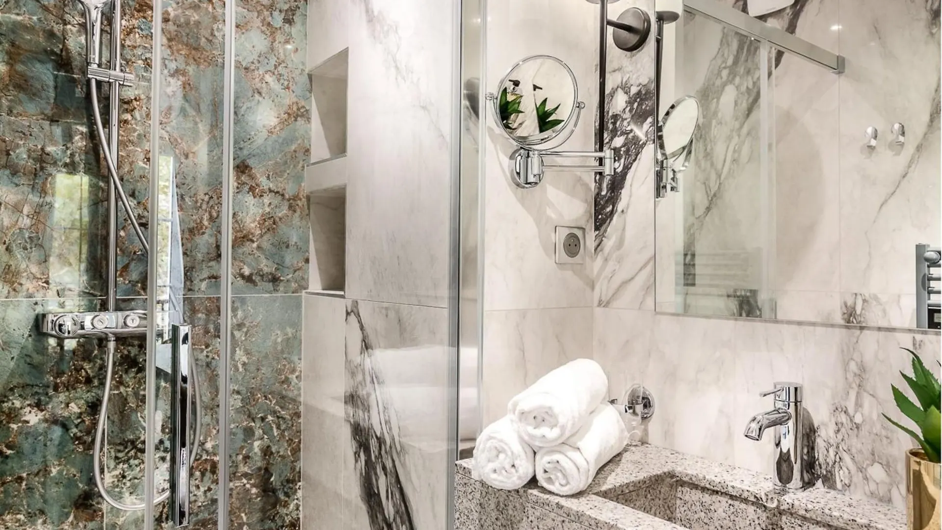Merveil - Luxury Suite - Louvre -Sebastopol I Paris France