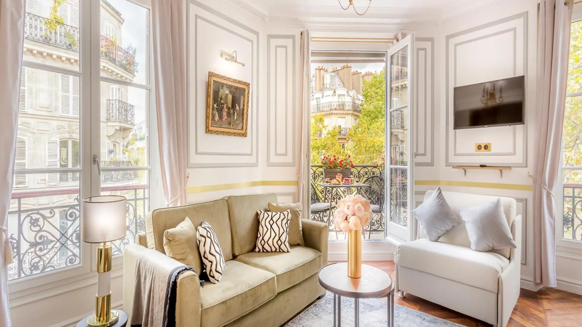 Merveil - Luxury Suite - Louvre -Sebastopol I Paris France